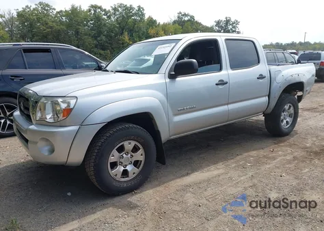 2005 Toyota Tacoma Base V6 z USA, uszkodzony, nr VIN 5TELU42N95Z077863